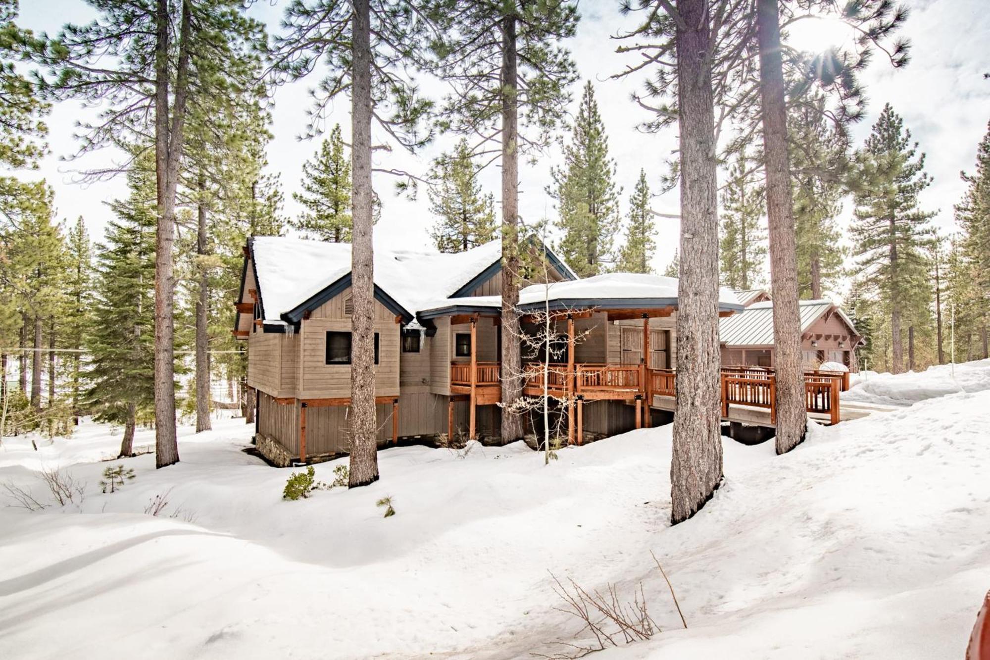 Coyote Moon By Avantstay Cabin Wsauna Mins From Dt Truckee Northstar Luaran gambar