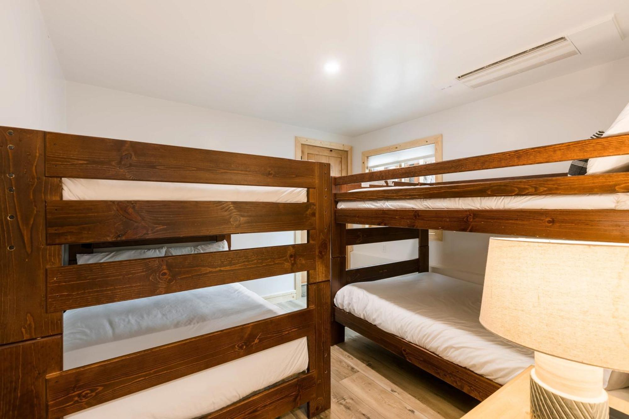 Coyote Moon By Avantstay Cabin Wsauna Mins From Dt Truckee Northstar Luaran gambar