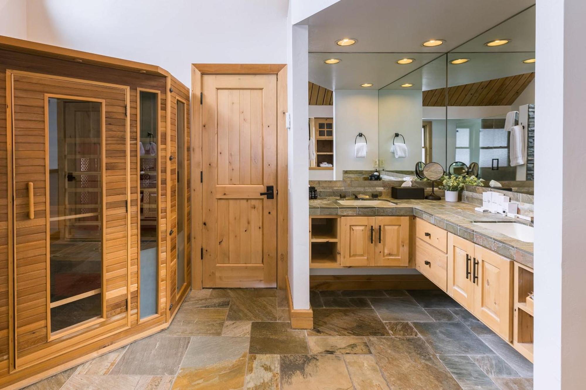 Coyote Moon By Avantstay Cabin Wsauna Mins From Dt Truckee Northstar Luaran gambar