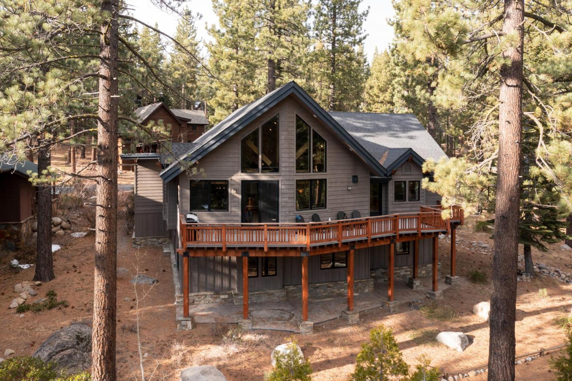 Coyote Moon By Avantstay Cabin Wsauna Mins From Dt Truckee Northstar Luaran gambar